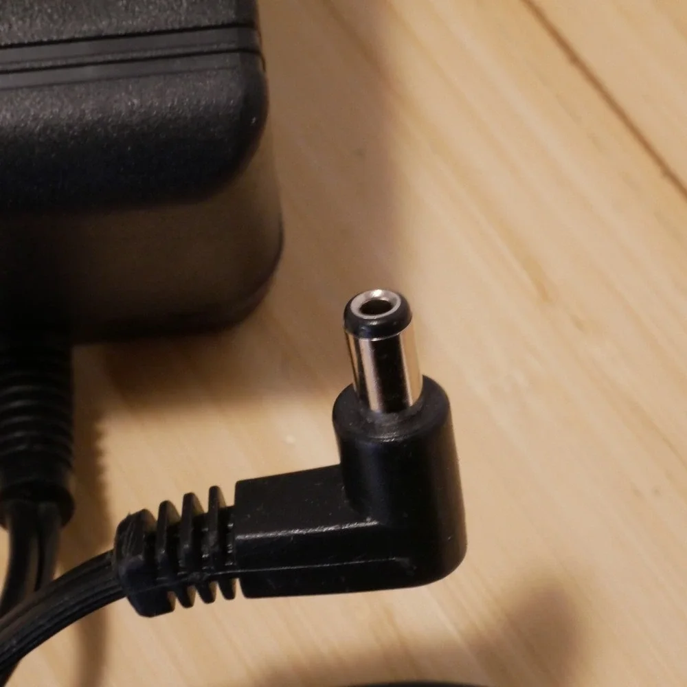 OEM Iomega Zip 48DR-5-1000 AC DC Power Supply Adapter Charger Output 5VDC 1000mA